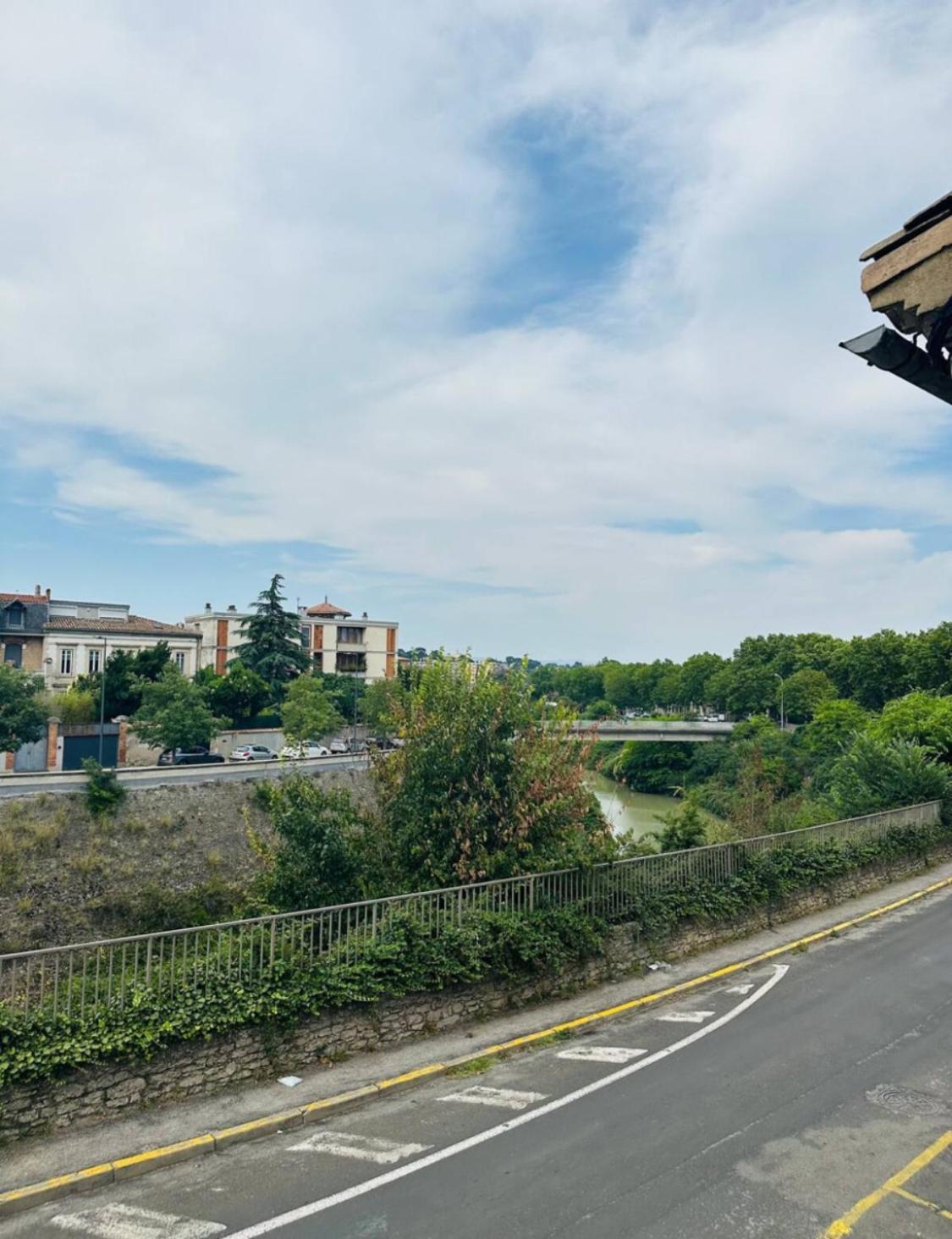 Face Au Canal Du Midi Carcassonne Eksteriør bilde